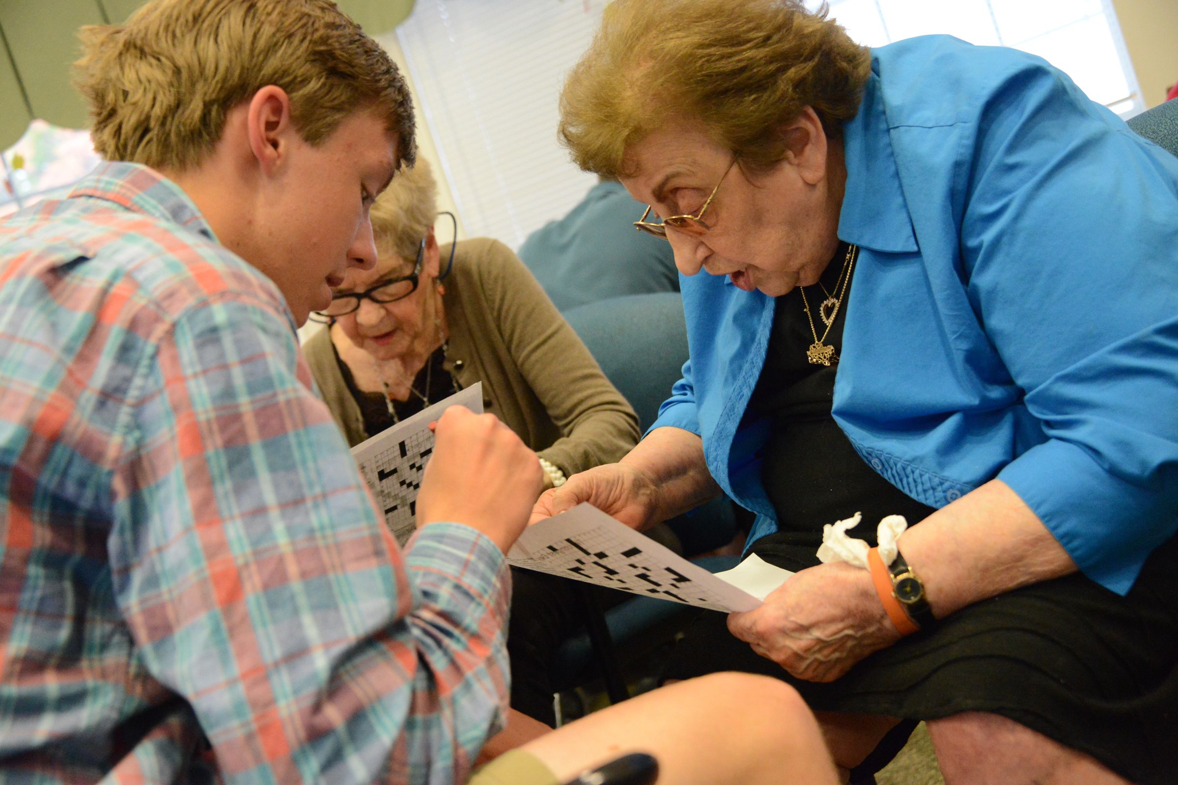 RL’s ‘gamesmiths’ share craft with Altenheim neighbors