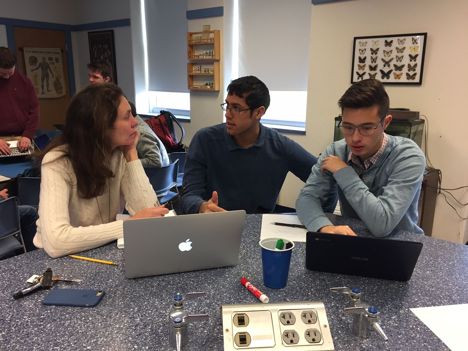 With Help from the Pros, Honors Bio Students Tackle Big Questions
