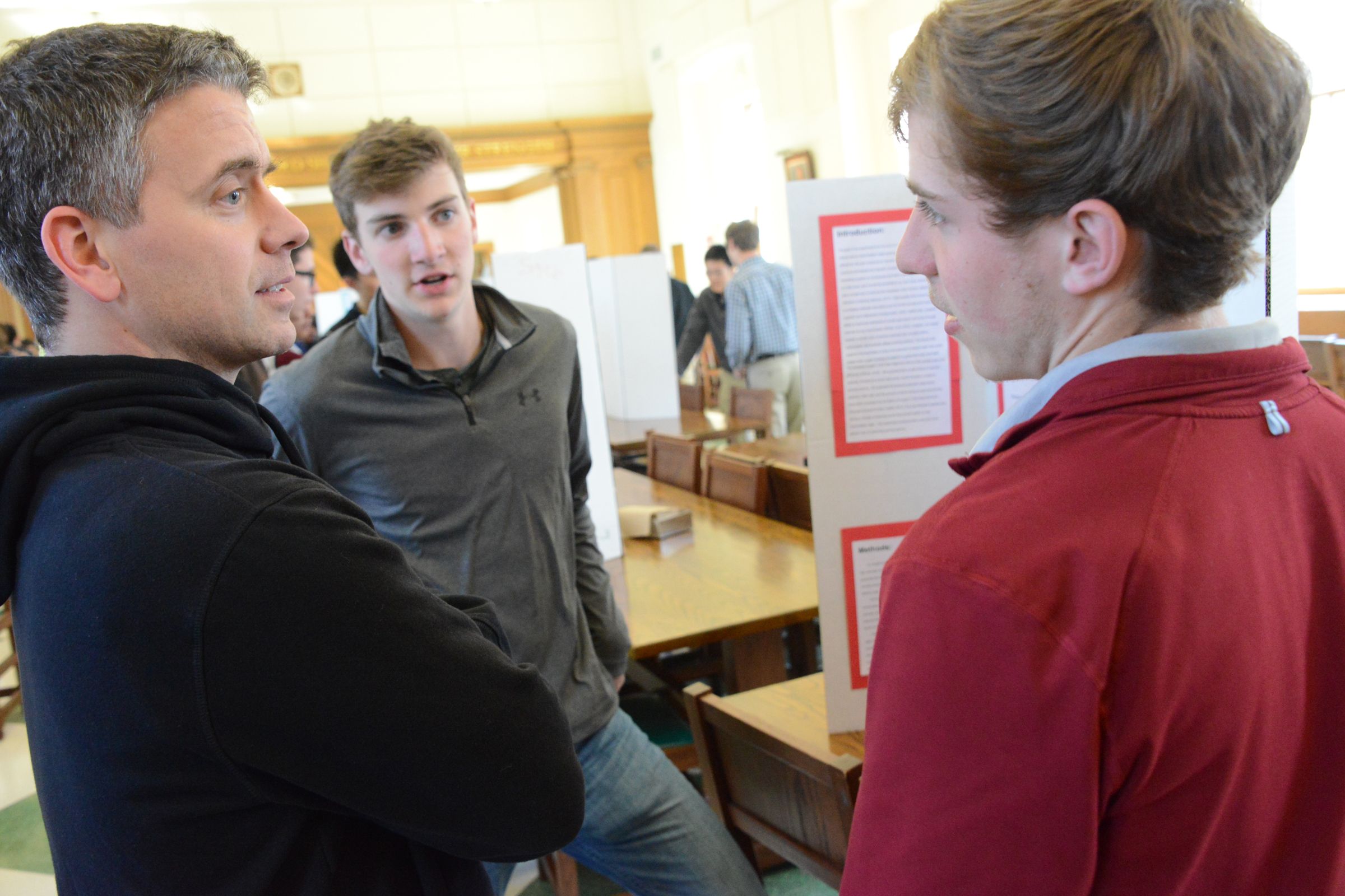 With help from the pros, Honors Bio students tackle big questions