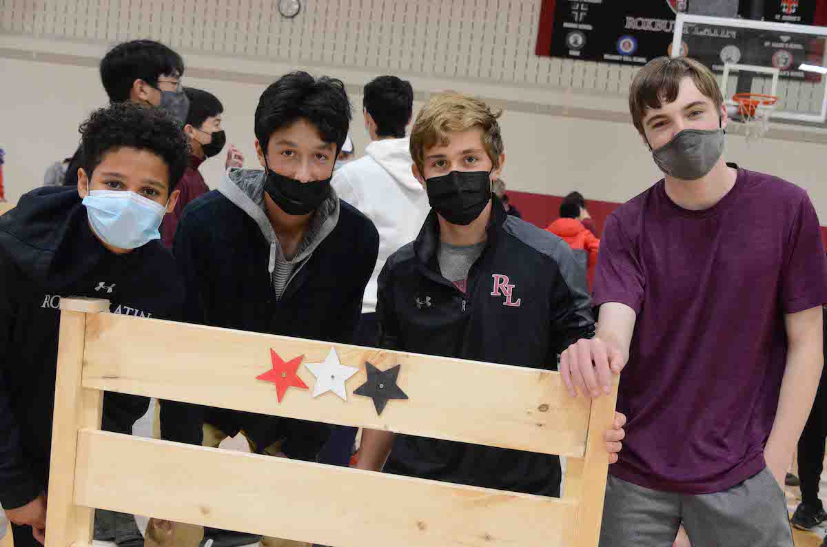 朱丽叶-卡耶姆谈\, image size:1200x794