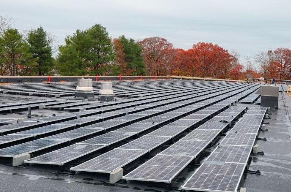 Roxbury Latin的太阳能发电十年之久